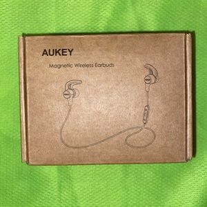 New Aukey Wireless Earbuds EP-B40